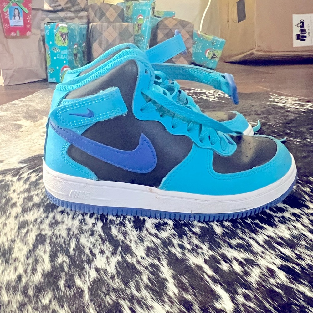 Nike shoes